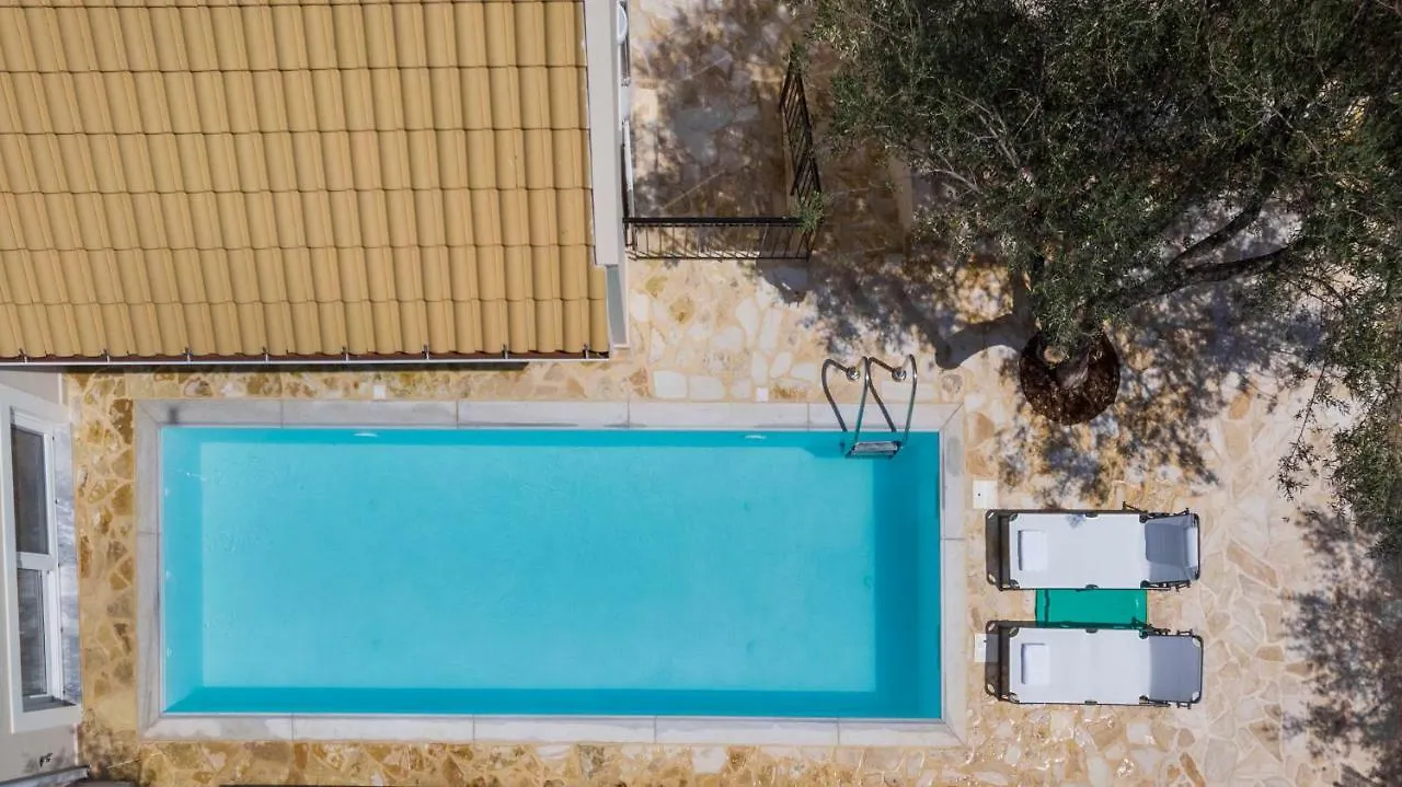 Villa Pilali Loukata  Greece